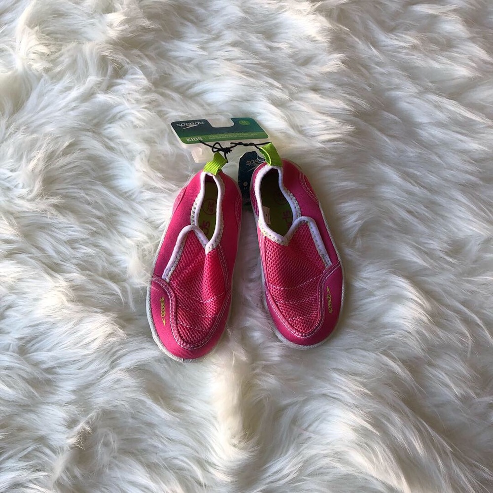 Water shoes